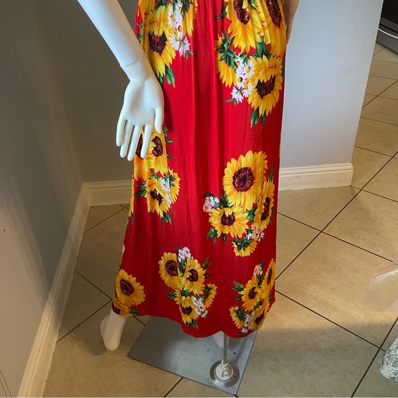 New Women’s sunflower floral dress size XXL for size 12-14
Stretchy waist - Picture 11 of 12
